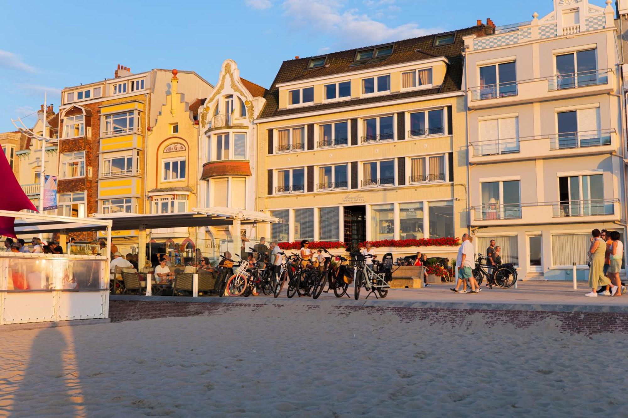 Hôtel Merveilleux Côté Mer Dunkirk Exterior foto